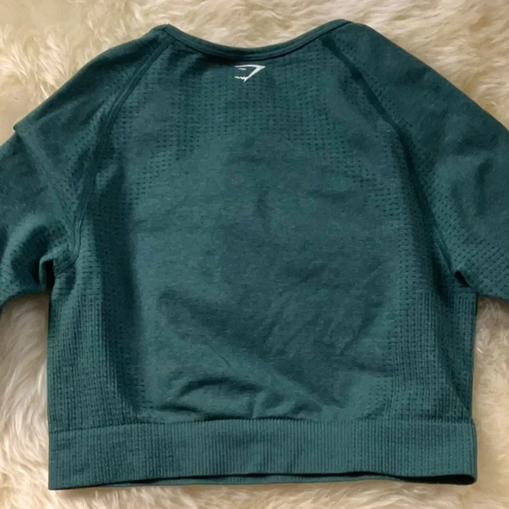 Gymshark Seamless Cropped Long sleeve Workout Top Size small - Picture 4 of 4